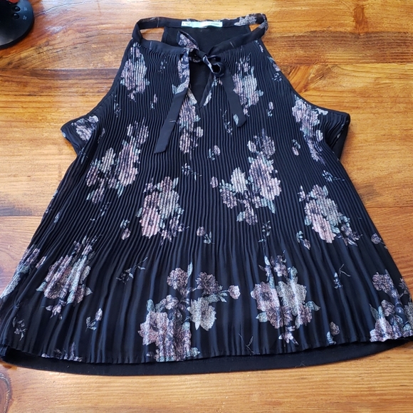 Maurices Tops - Maurices Small Accordian Tank Blouse Tie N…